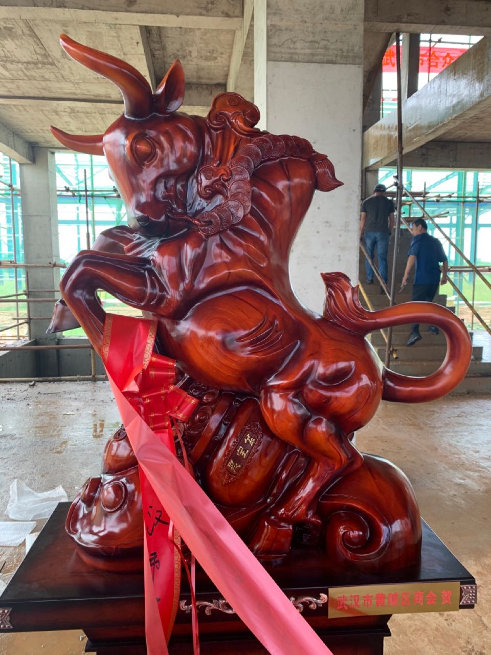 黃陂區(qū)商會(huì)贈(zèng)送賀禮 黃陂區(qū)商會(huì)贈(zèng)送賀禮
